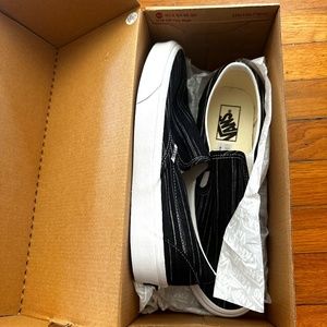 NIB Vans Classic Suiting Black Stripes Slip On- 9.5 men/11women